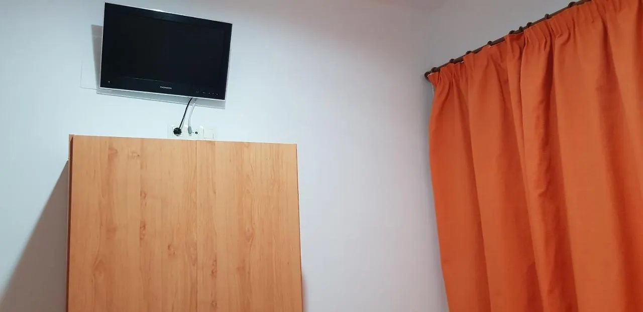 Hospederia Laredo Guest House La Carlota
