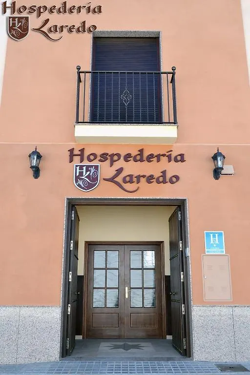 Pensión Hotel Hospederia Laredo La Carlota